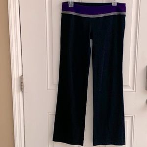 Lululemon Size 8 yoga pant
